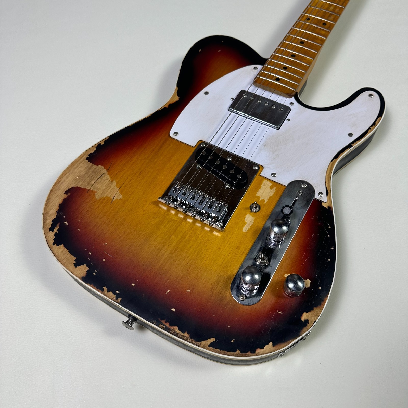 جيتارات ماستربيلت أندى سامرز ه - مراجعة Dobro Resonator Guitar وسعره